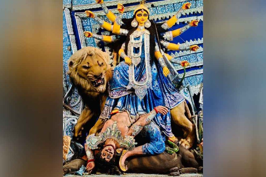 "এবার আবার বড়" সাবেকিয়ানা ও থিমের মিলিত ভাবনায় সমৃদ্ধ ৮৮ বছরের সুপ্রাচীন দেশপ্রিয় পার্ক দুর্গোৎসব!