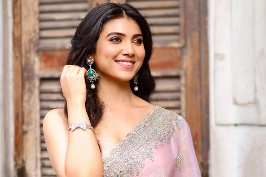 দুর্গাপুজোয় ‘রাণী ভবানী’ হয়ে মানুষের কাছে আসছি! এত ভালবাসাই উৎসবের সবচেয়ে বড় উপহার: রাজনন্দিনী