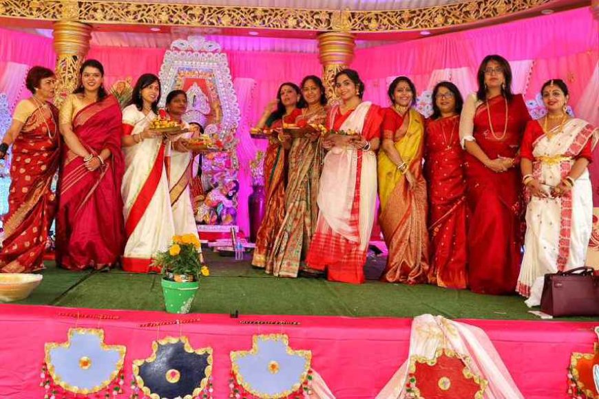 কুমোরটুলি থেকে যায় প্রতিমা, প্রবাসী বাঙালিদের কাছে আবেগ হয়ে উঠেছে ক্যালিফোর্নিয়ার সেন্ট্রাল ভ্যালির এই দুর্গাপুজো