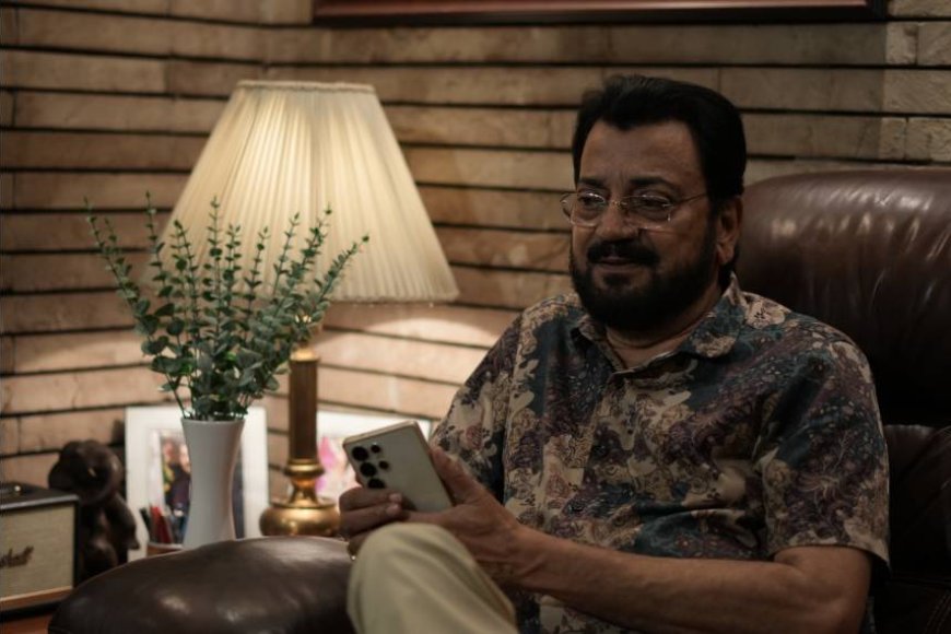 ভিড় ঠেলে উত্তম কুমারের ছবির টিকিট কাটা থেকে মণ্ডপে নিজের জন্য ভিড়, দুইই দেখিয়েছে দুর্গাপুজো: চিরঞ্জিৎ