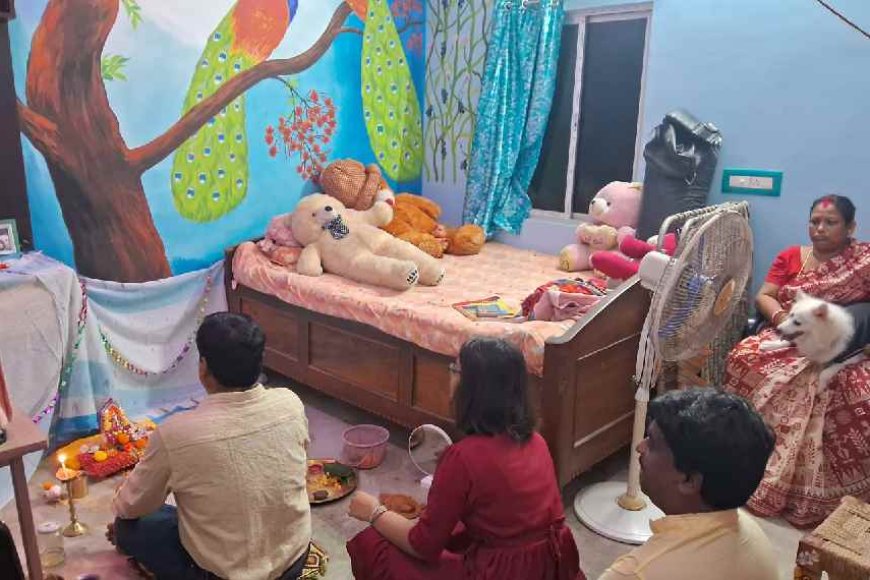 ওপার থেকে এপার, ফিরে আসা হয় চন্দ্র দর্শন করে, আজও রয়ে গিয়েছে সেই প্রথা