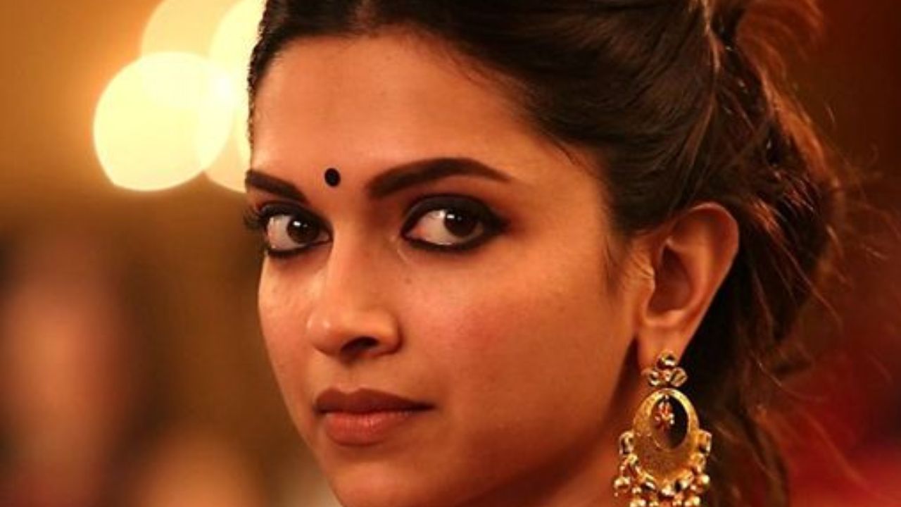 Pujo Eye Makeup