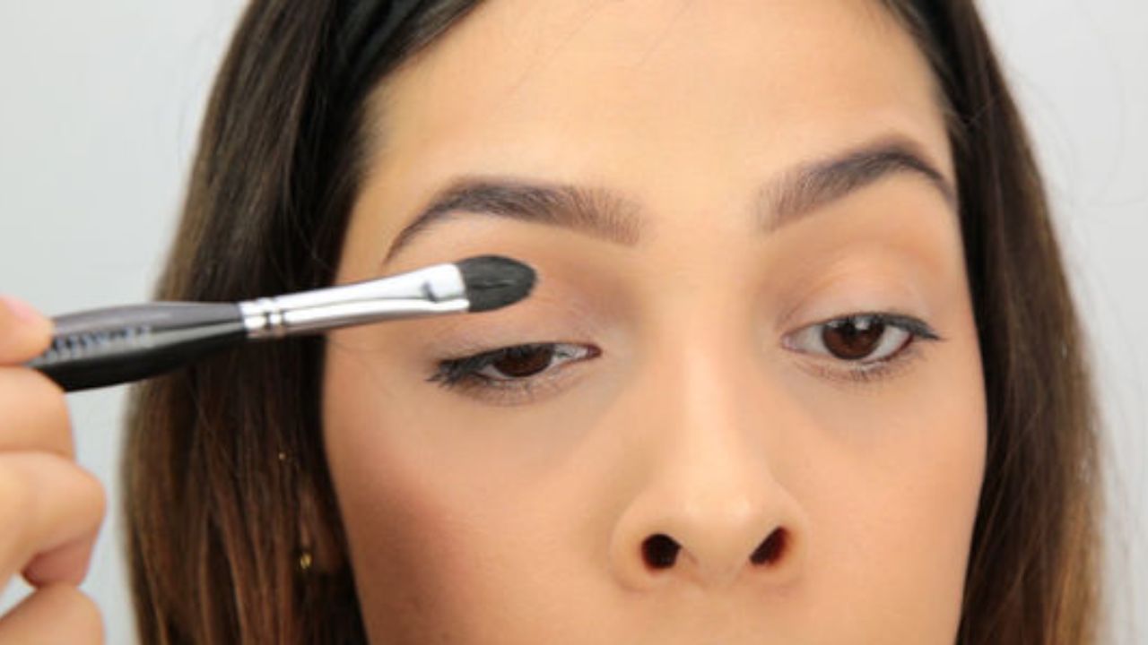Pujo Eye Makeup