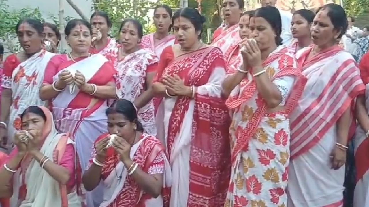 দুর্গার আরাধনার খরচ যোগাচ্ছে অন্নপূর্ণা, শুভেন্দু জমানায় এই শরতে খুশির জোয়ার শিমলাগড়ে...