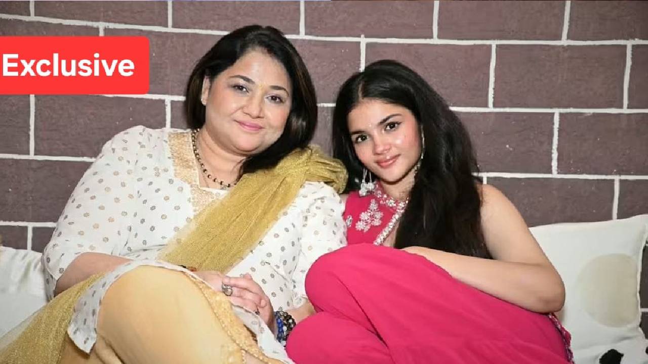 মায়ের সঙ্গে বাড়ির পুজোর দায়িত্ব নিতে চাই: সাইনা
