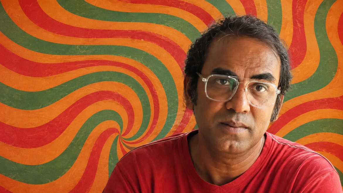 ‘ভিড়ে থাকব, কিন্তু মিশে যাব না’, মফস্‌সল, ধুনুচি নাচ পুজোবার্ষিকীর গন্ধমাখা পুজোর স্মৃতিতে ডুব লোকনাথ দে-র