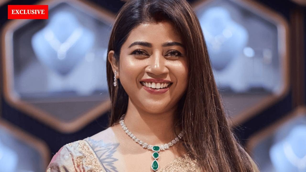 অষ্টমীতে মেকআপ কীভাবে করবেন? টিপস দিলেন মুক্তি রায় 