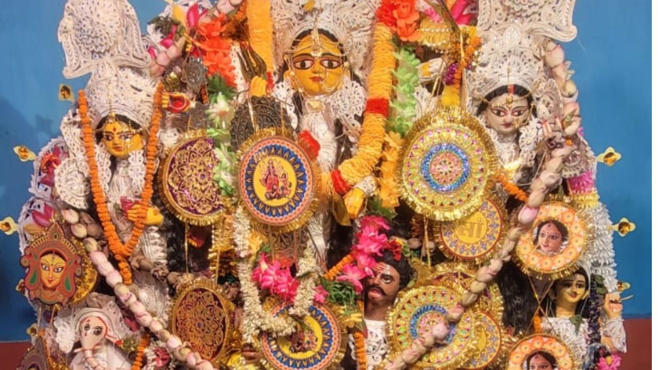 কালিকাপুরাণ অনুযায়ী পূজিত হন দেবী! ভাণ্ডারডিহির ভট্টাচার্য পরিবারের পুজোর সঙ্গে জড়িয়ে কোন ইতিহাস? 