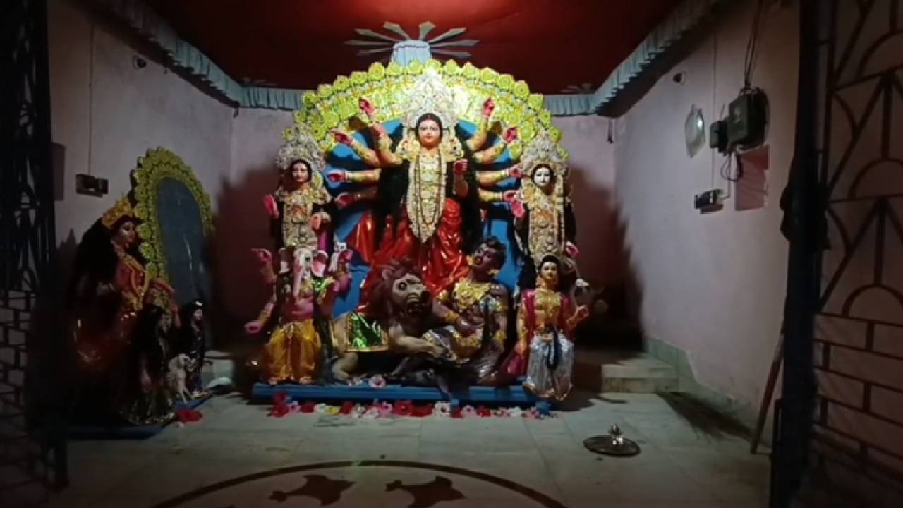 ৩৬০ পেরিয়েও অমলিন রায়ানের চৌধুরী বাড়ি