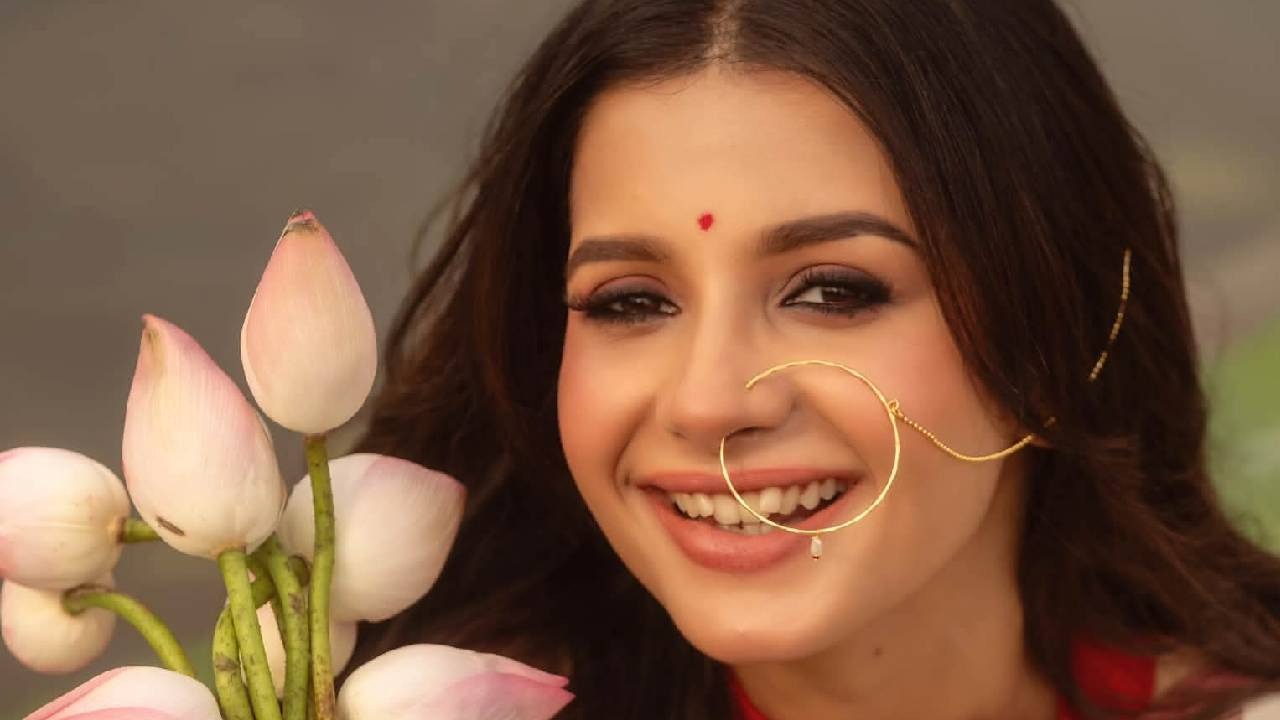 'অষ্টমীতে খিচুড়ি ভোগ চাই-ই চাই,' ডায়েট ভুলে ফাস্টফুডও চলে! কীভাবে পুজো কাটান অঙ্গনা?