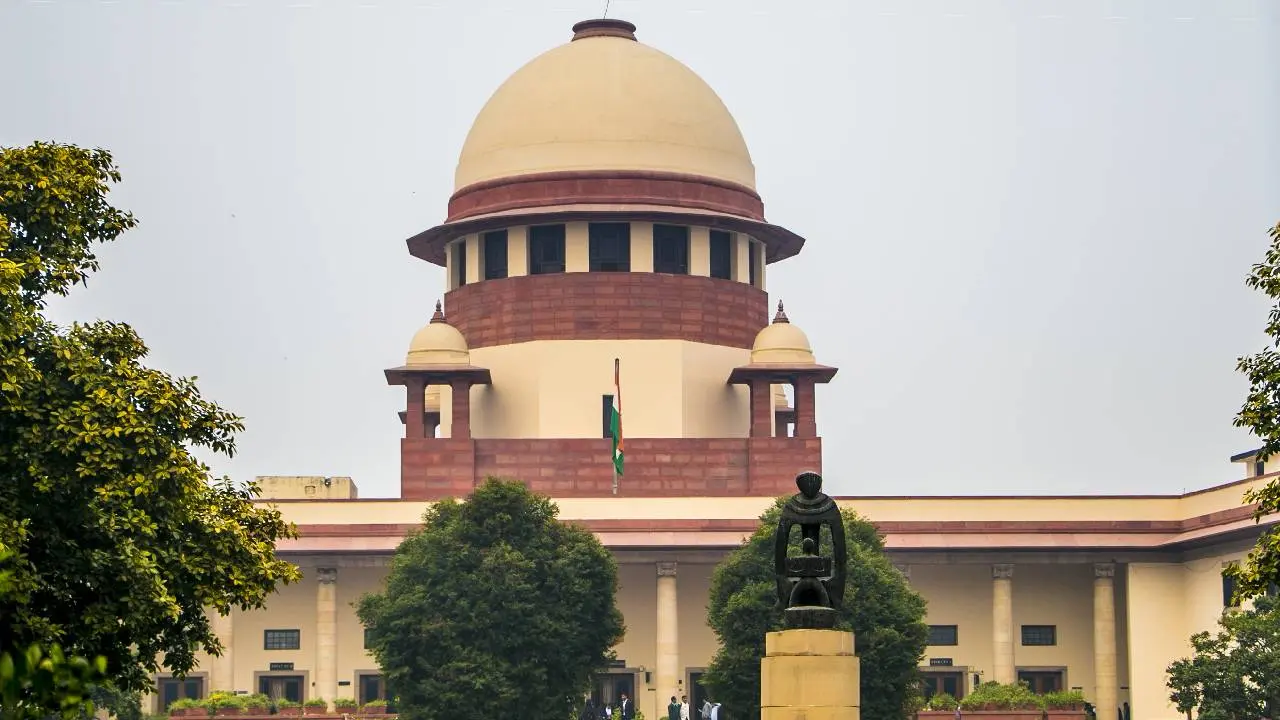 https://cdn.aajkaal.in/uploads/images/2026/02/03/e6848217-dcc9-4d3b-bb8a-517396636229.webp