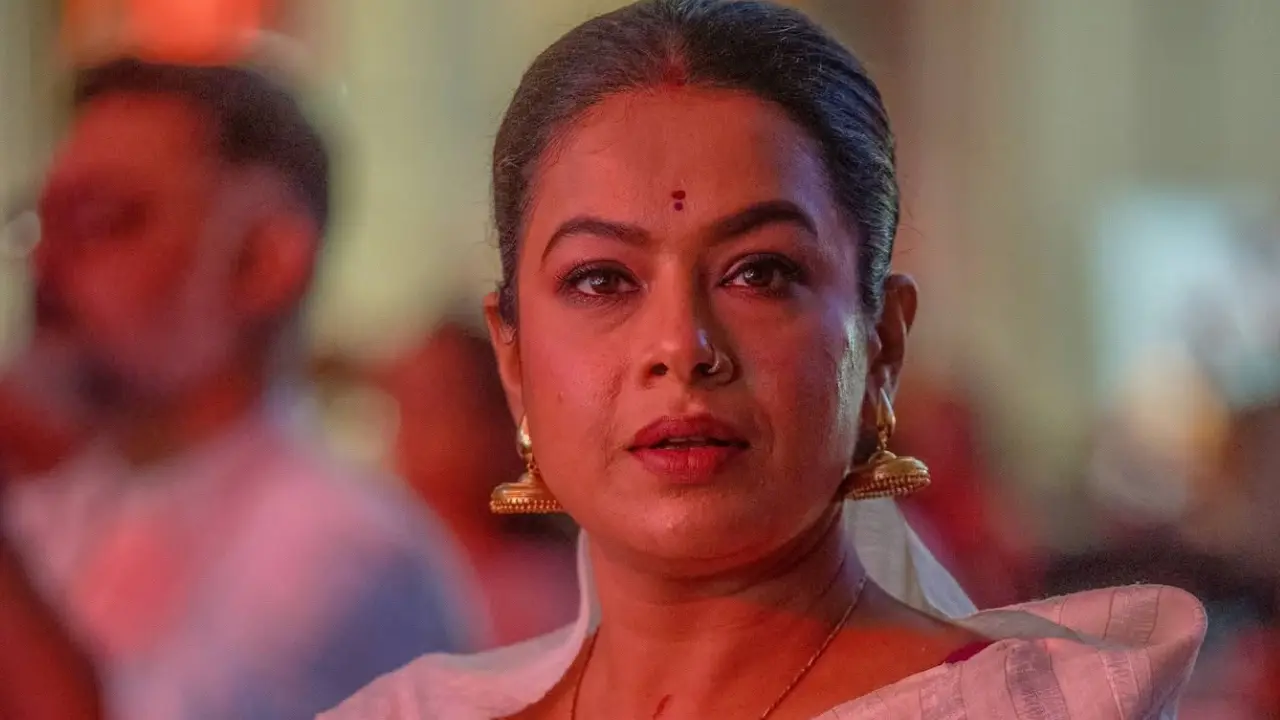 'পরম্পরা'র প্রস্তুতির মাঝেই শোকের ছায়া ইমনের পরিবারে, আত্মীয়বিয়োগ নিয়ে কী বললেন গায়িকা?